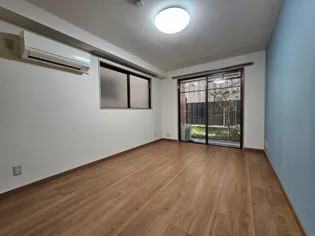 ロジェ柴田【1階】の外観