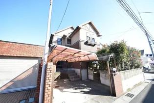 千葉県柏市あかね町【一戸建】の外観