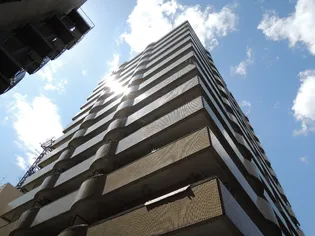 パレス上杉【3階】の外観