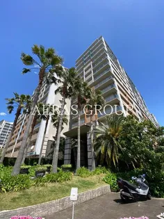 ロイヤルパークス新田【3階】の外観