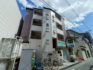 rumor【2階】の外観