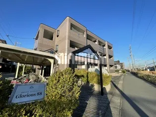 Glorious88【1階】の外観