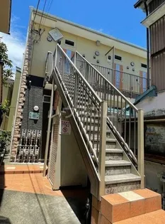 ナターリア根岸の画像