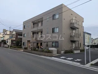 マンション雅【2階】の外観