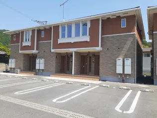 広島県福山市沼隈町大字草深【アパート】の外観