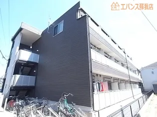 リブリ・アイリー【3階】の外観