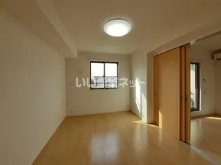 フロムワン【3階】の内装