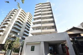 千葉県市川市市川1【マンション】の外観