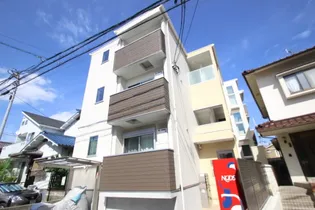 CLOVER NAGATSUKA【1階】の外観