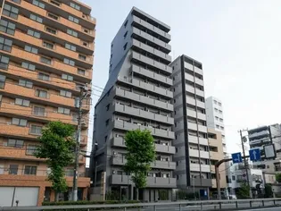 ルーブル東十条【6階】の外観