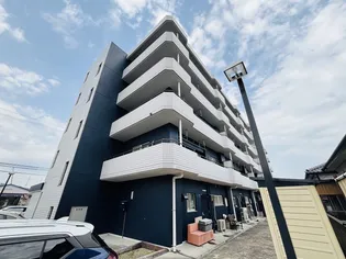 ホワイトビル【4階】の外観