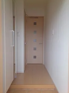 ジュピタ【1階】の玄関