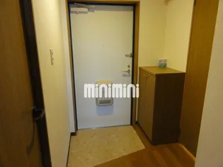 ミレニアムヒル垂坂【5階】の玄関