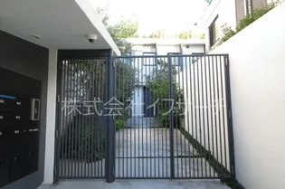 東京都目黒区上目黒3【マンション】の外観