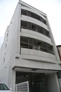 サンリッチ堀川小泉【1階】の外観