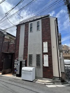 カーサピノン【2階】の外観