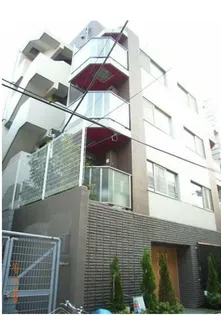 アデッソ目黒東山【3階】の外観