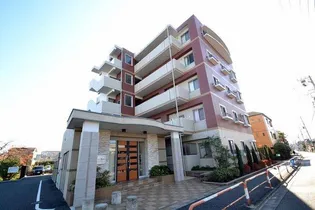 ルネ シェスタ【3階】の外観