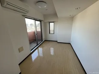 東京都杉並区上高井戸1【マンション】の外観