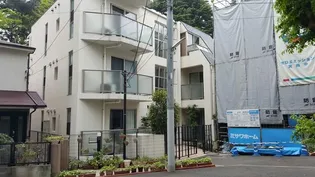 フラット御苑の画像