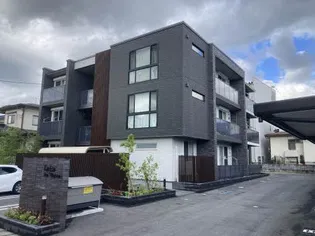 ララ シャーメゾンの画像