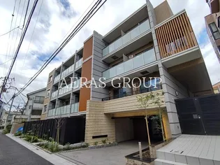 コンフォリア・リヴ東中野の外観