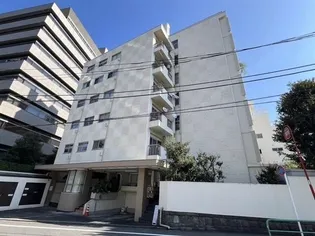 シャトー市ヶ谷【4階】の外観