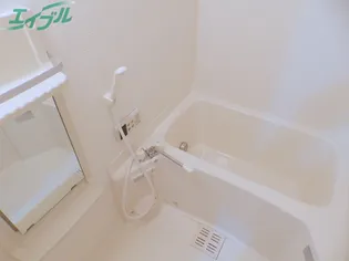 ファミール笹川【1階】の風呂