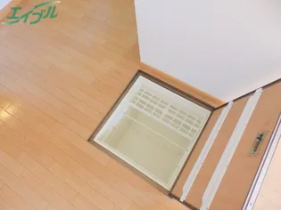 ファミール笹川【1階】の内装