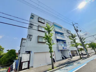 富松城レジデンス【2階】の外観