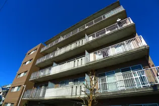 コ-トエスタ【1階】の外観