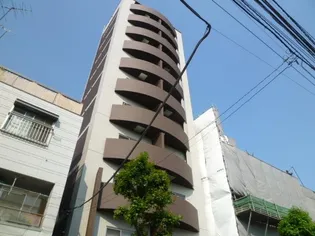 ベルグレード王子【2階】の外観