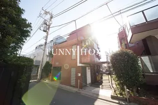 東京都世田谷区上北沢4【マンション】の外観