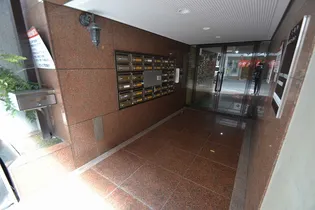 広島県広島市中区大手町3【マンション】の外観