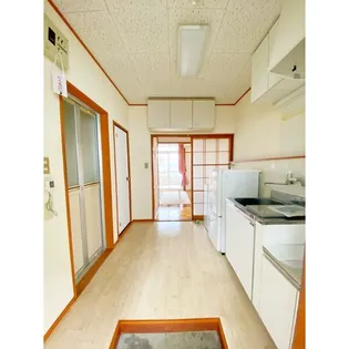 国見パーソナルII【2階】の玄関