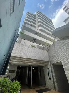 プラザ麻布【5階】の外観