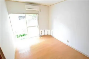 プリンスハイツ【1階】の居間