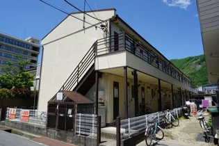 ロイヤルハイツ【1階】の外観