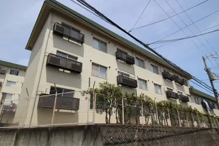 光栄ハイツ江坂の外観