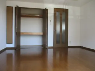 鹿城ハイツ【2階】の内装