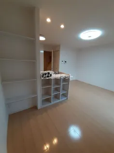 プランドール和田中 B棟の居間