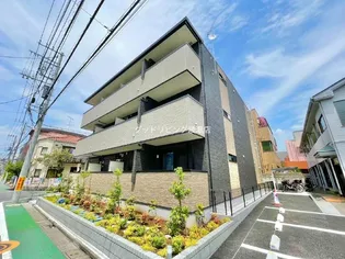 ラリュールの画像