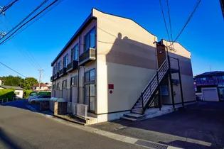 レオパレスプランドール【2階】の外観