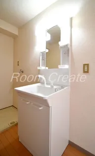 グランシャトーレインボー【8階】の内装