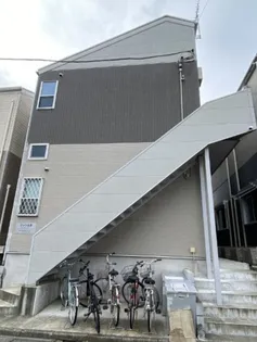 リッツ北里【1階】の外観