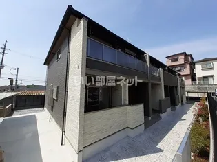 大阪府枚方市田口山1【アパート】の外観