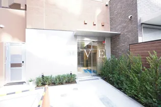 ヴィアーレ四谷【2階】の外観