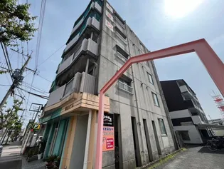 緒方ビルの画像