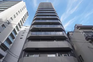 東京都港区新橋6【マンション】の外観