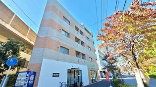 ラ・メゾンフルーリー【2階】の外観